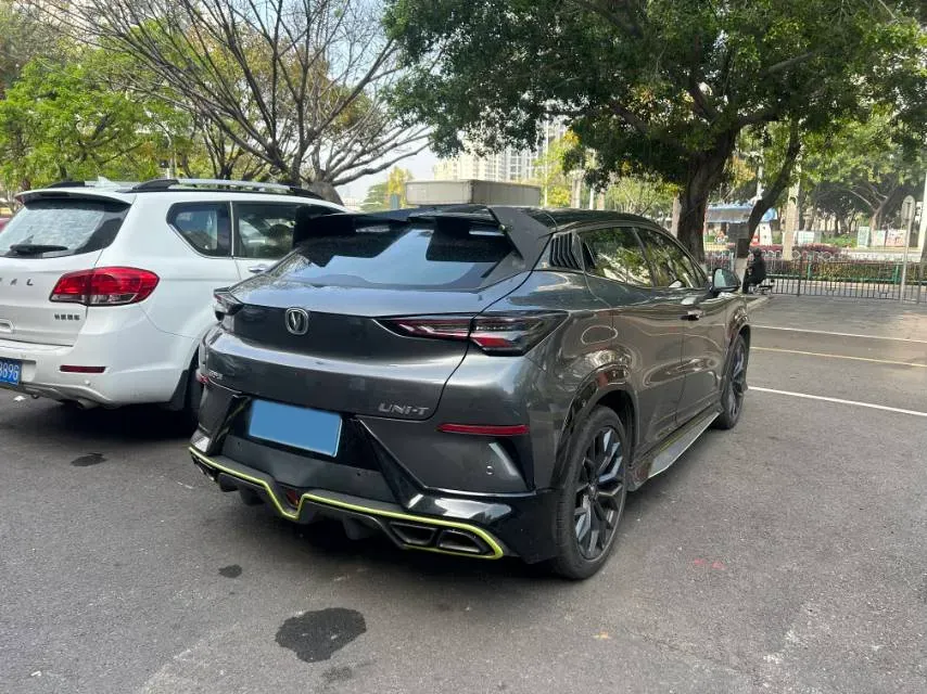 2022 ChangAn UNI-T 1.5T 188HP L4 7DCT,autocango,china used car exporter,china ev exporter,chinese used car exporter,chinese used ev exporter
