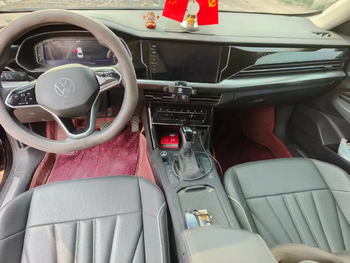 2024 Volkswagen Passat 2.0T 220HP L4 7DCT,autocango,china used car exporter,china ev exporter,chinese used car exporter,chinese used ev exporter