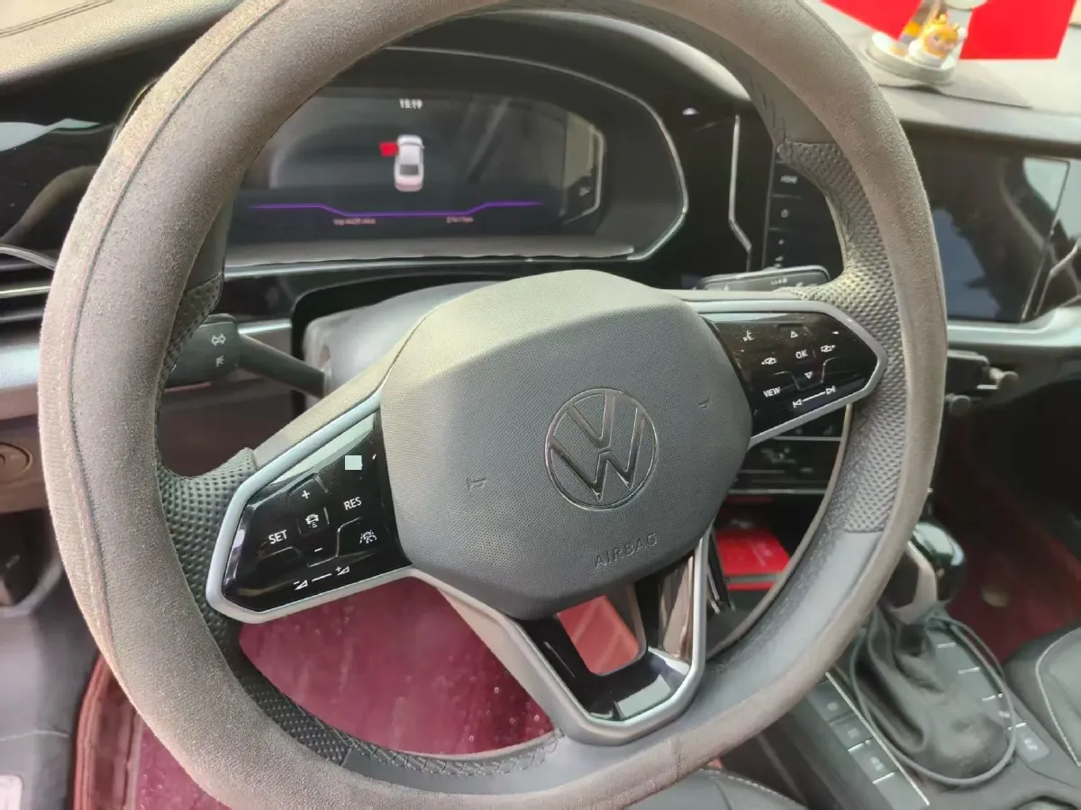 2024 Volkswagen Passat 2.0T 220HP L4 7DCT,autocango,china used car exporter,china ev exporter,chinese used car exporter,chinese used ev exporter