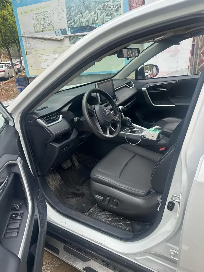 2021 Toyota RAV4 2.5L 178HP L4 E-CVT Hybrid,autocango,china used car exporter,china ev exporter,chinese used car exporter,chinese used ev exporter