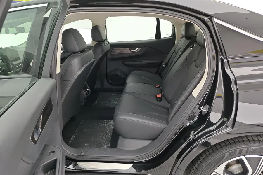 2023 HongQi E-QM5 BEV 54KWH,autocango,china used car exporter,china ev exporter,chinese used car exporter,chinese used ev exporter