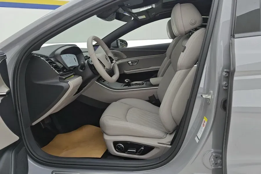 2025 BYD Han BEV 85.44KWH,autocango,china used car exporter,china ev exporter,chinese used car exporter,chinese used ev exporter