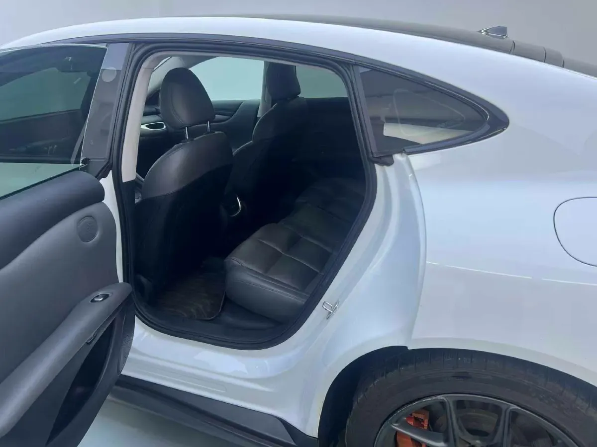 2024 IM L6 BEV 75KWH,autocango,china used car exporter,china ev exporter,chinese used car exporter,chinese used ev exporter