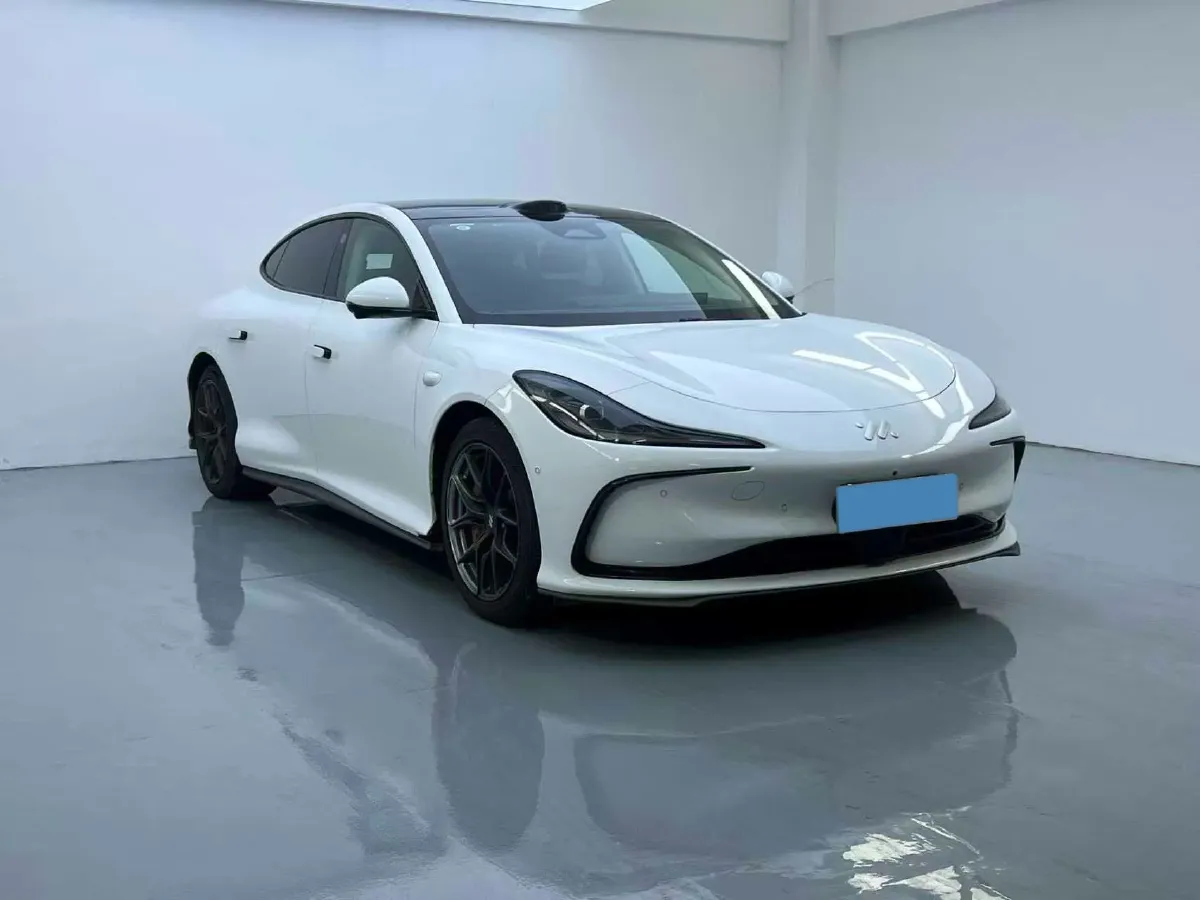 2024 IM L6 BEV 75KWH,autocango,china used car exporter,china ev exporter,chinese used car exporter,chinese used ev exporter