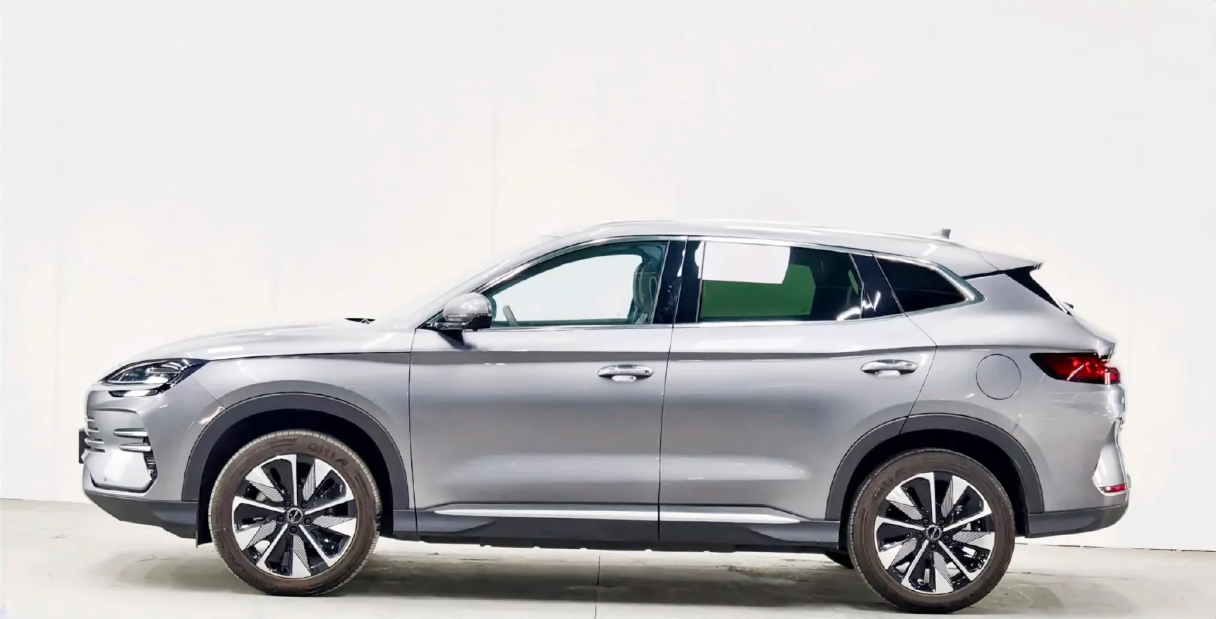 2025 BYD Song Plus 1.5L 101HP L4 E-CVT PHEV 18.3KWH,autocango,china used car exporter,china ev exporter,chinese used car exporter,chinese used ev exporter