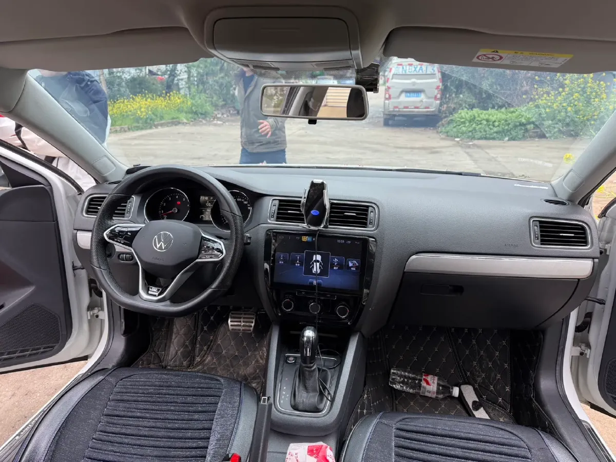 2018 Volkswagen Bora 1.5L 110HP L4 6AT,autocango,china used car exporter,china ev exporter,chinese used car exporter,chinese used ev exporter