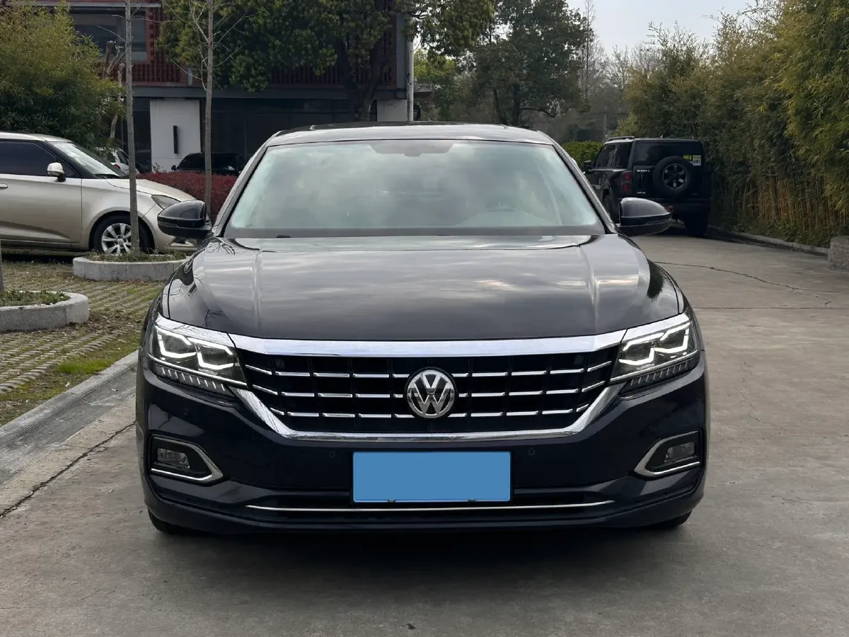2019 Volvo V40 1.5T 152HP L4 6AT,autocango,china used car exporter,china ev exporter,chinese used car exporter,chinese used ev exporter