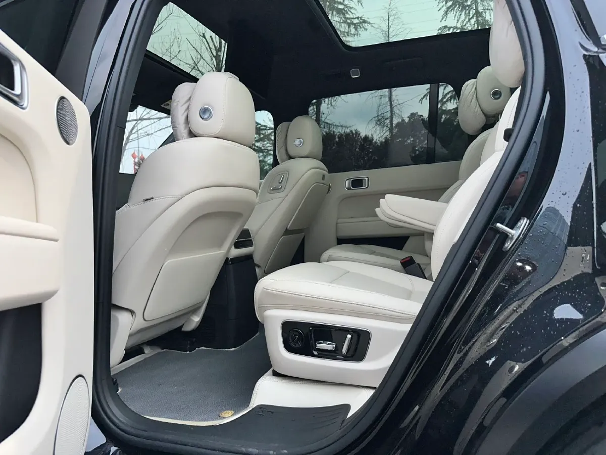 2022 Li L9 Range Extended 154HP REEV 42.6KWH,autocango,china used car exporter,china ev exporter,chinese used car exporter,chinese used ev exporter