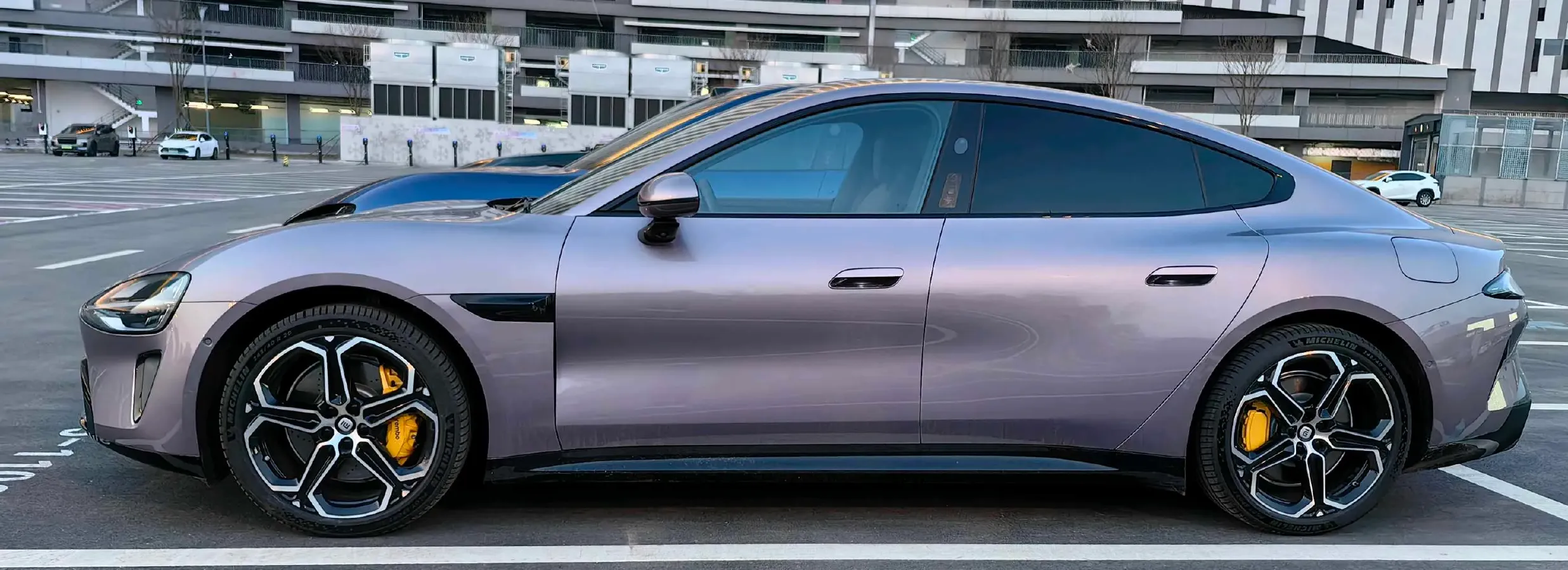 2024 MI SU7 BEV 73.6KWH,autocango,china used car exporter,china ev exporter,chinese used car exporter,chinese used ev exporter