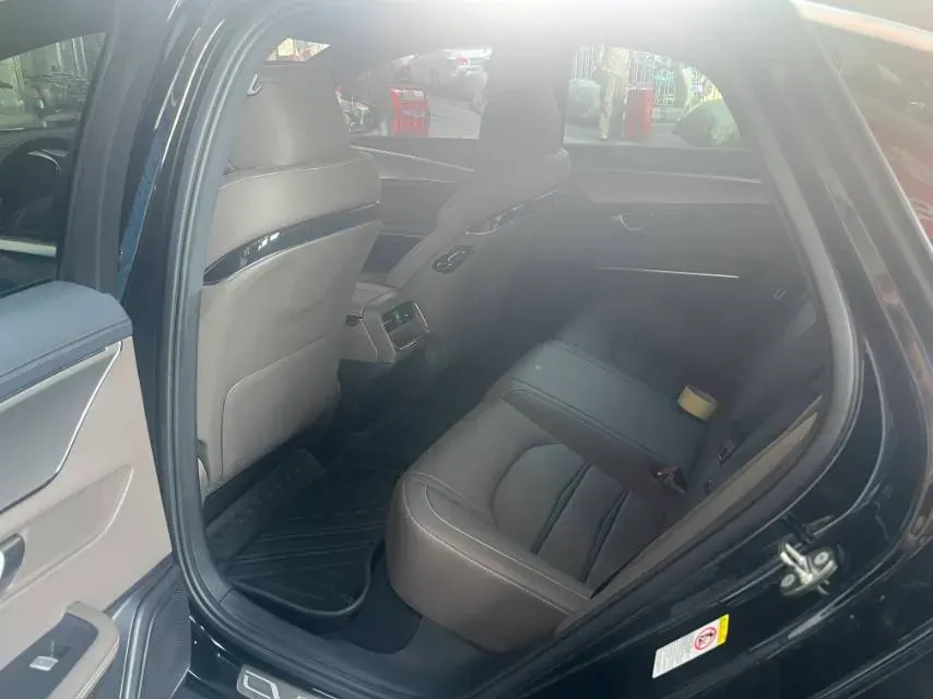 2024 BYD Han 1.5T 139HP L4 E-CVT PHEV 18.316KWH,autocango,china used car exporter,china ev exporter,chinese used car exporter,chinese used ev exporter