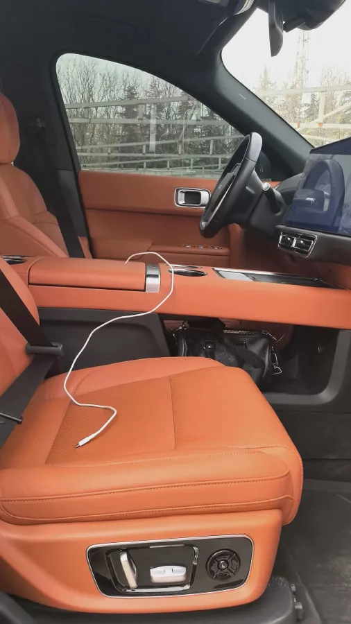 2022 Li L9 Range Extended 154HP REEV 42.6KWH,autocango,china used car exporter,china ev exporter,chinese used car exporter,chinese used ev exporter