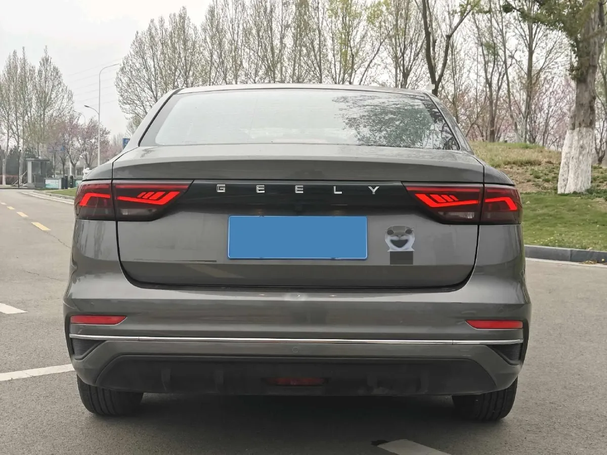 2022 Geely Emgrand 1.5L 114HP L4 CVT,autocango,china used car exporter,china ev exporter,chinese used car exporter,chinese used ev exporter