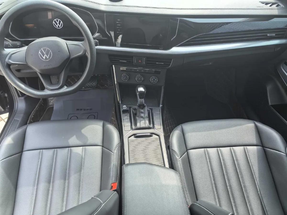 2023 Volkswagen Passat 1.4T 150HP L4 7DCT,autocango,china used car exporter,china ev exporter,chinese used car exporter,chinese used ev exporter