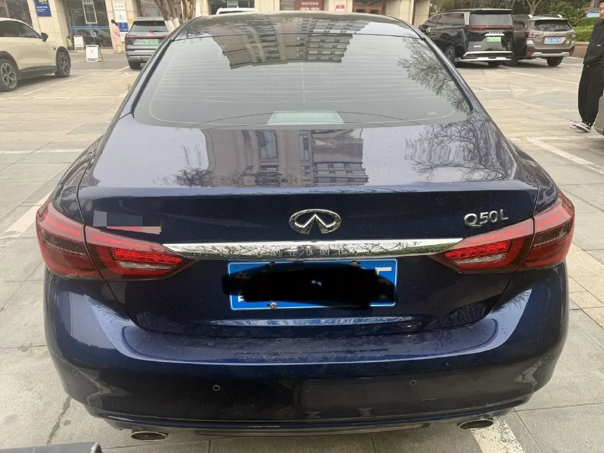 2018 Jeep Grand Commander 2.0T 265HP L4 9AT,autocango,china used car exporter,china ev exporter,chinese used car exporter,chinese used ev exporter