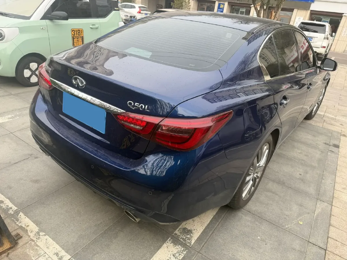 2018 Jeep Grand Commander 2.0T 265HP L4 9AT,autocango,china used car exporter,china ev exporter,chinese used car exporter,chinese used ev exporter