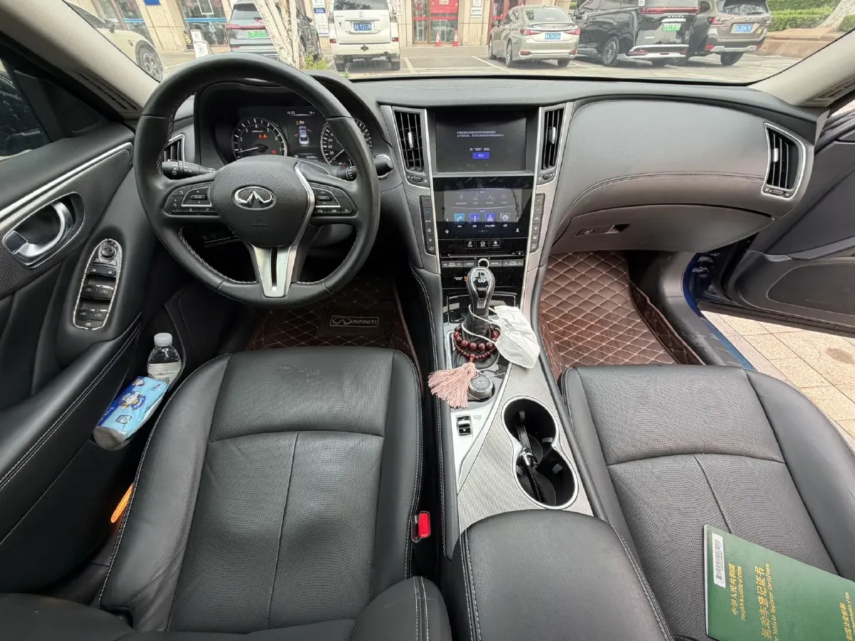 2018 Jeep Grand Commander 2.0T 265HP L4 9AT,autocango,china used car exporter,china ev exporter,chinese used car exporter,chinese used ev exporter