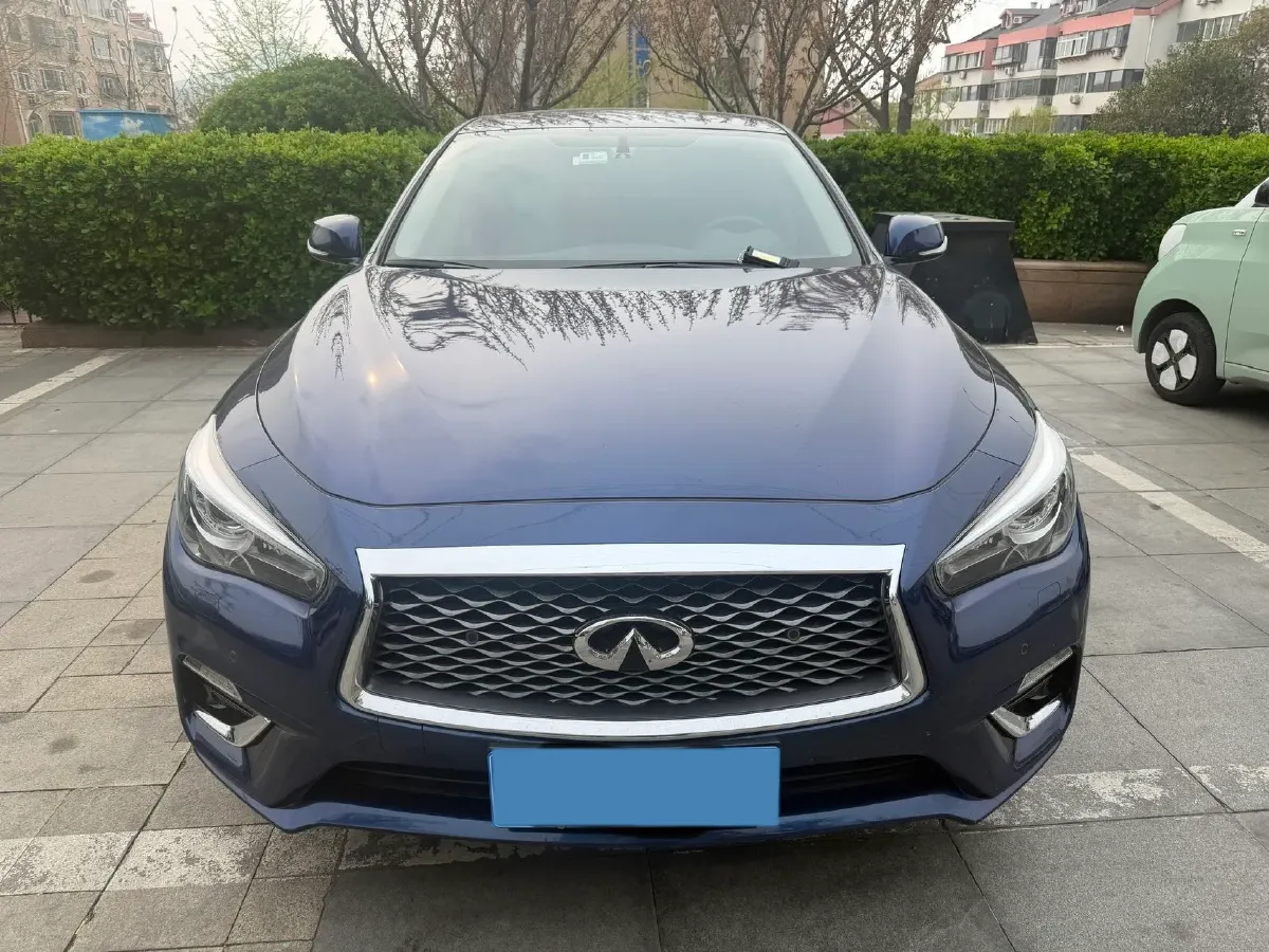 2018 Jeep Grand Commander 2.0T 265HP L4 9AT,autocango,china used car exporter,china ev exporter,chinese used car exporter,chinese used ev exporter