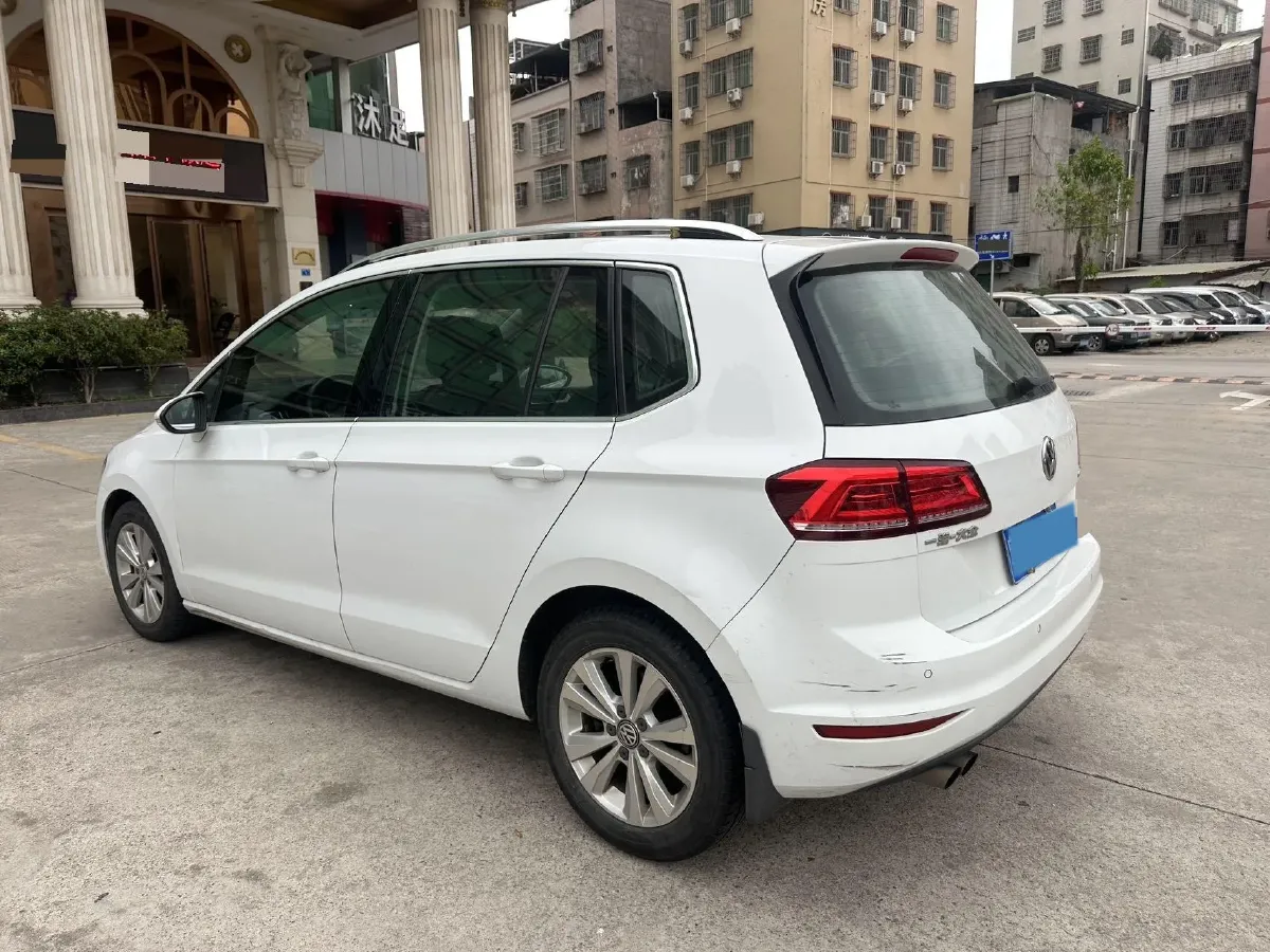 2018 Volkswagen Golf Sportsvan 1.4T 131HP L4 7DCT,autocango,china used car exporter,china ev exporter,chinese used car exporter,chinese used ev exporter
