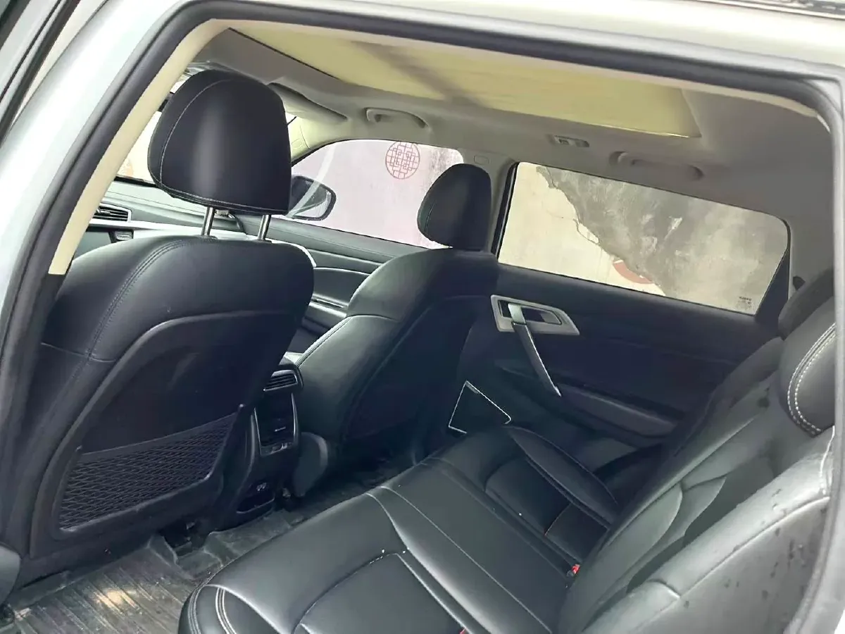 2020 Roewe i6 1.5T 169HP L4 7DCT,autocango,china used car exporter,china ev exporter,chinese used car exporter,chinese used ev exporter