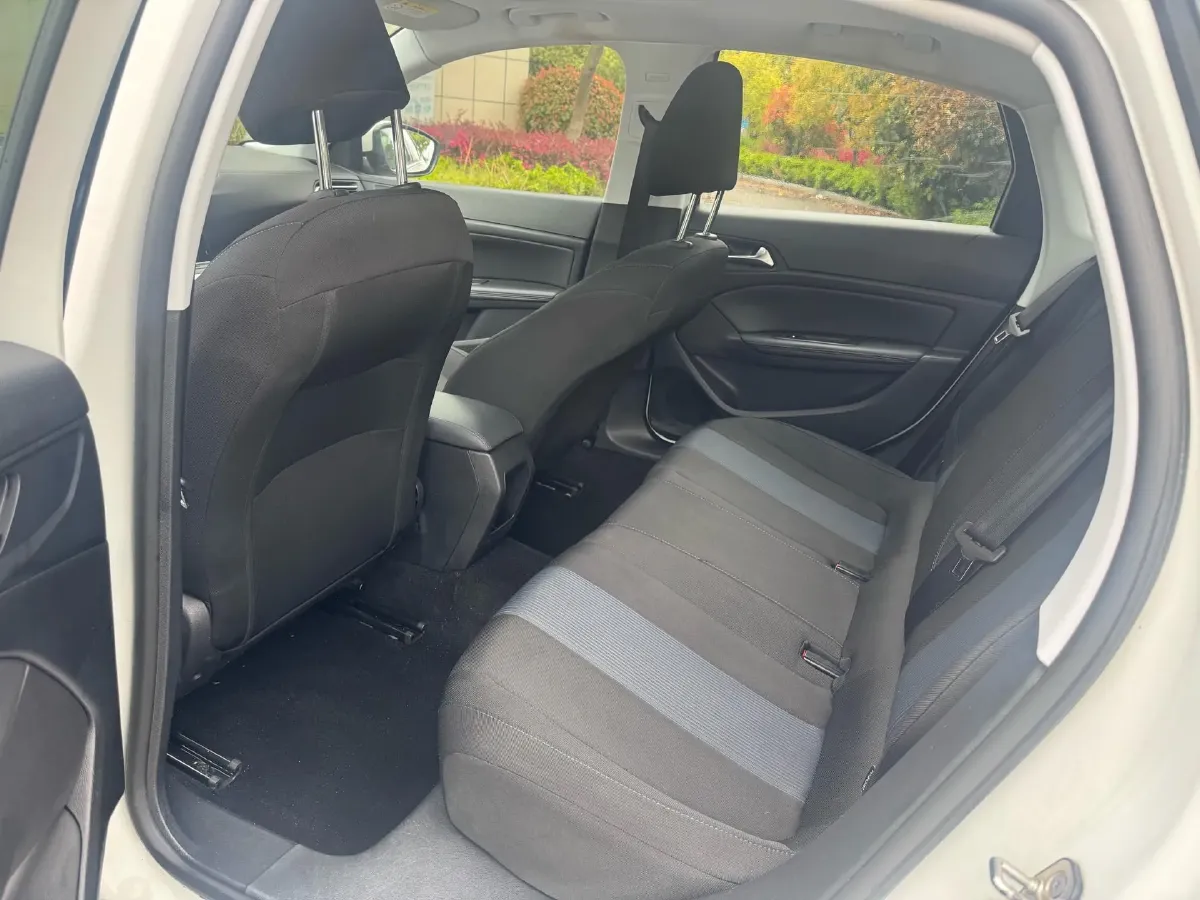 2018 Peugeot 308 1.6L 117HP L4 6AT,autocango,china used car exporter,china ev exporter,chinese used car exporter,chinese used ev exporter