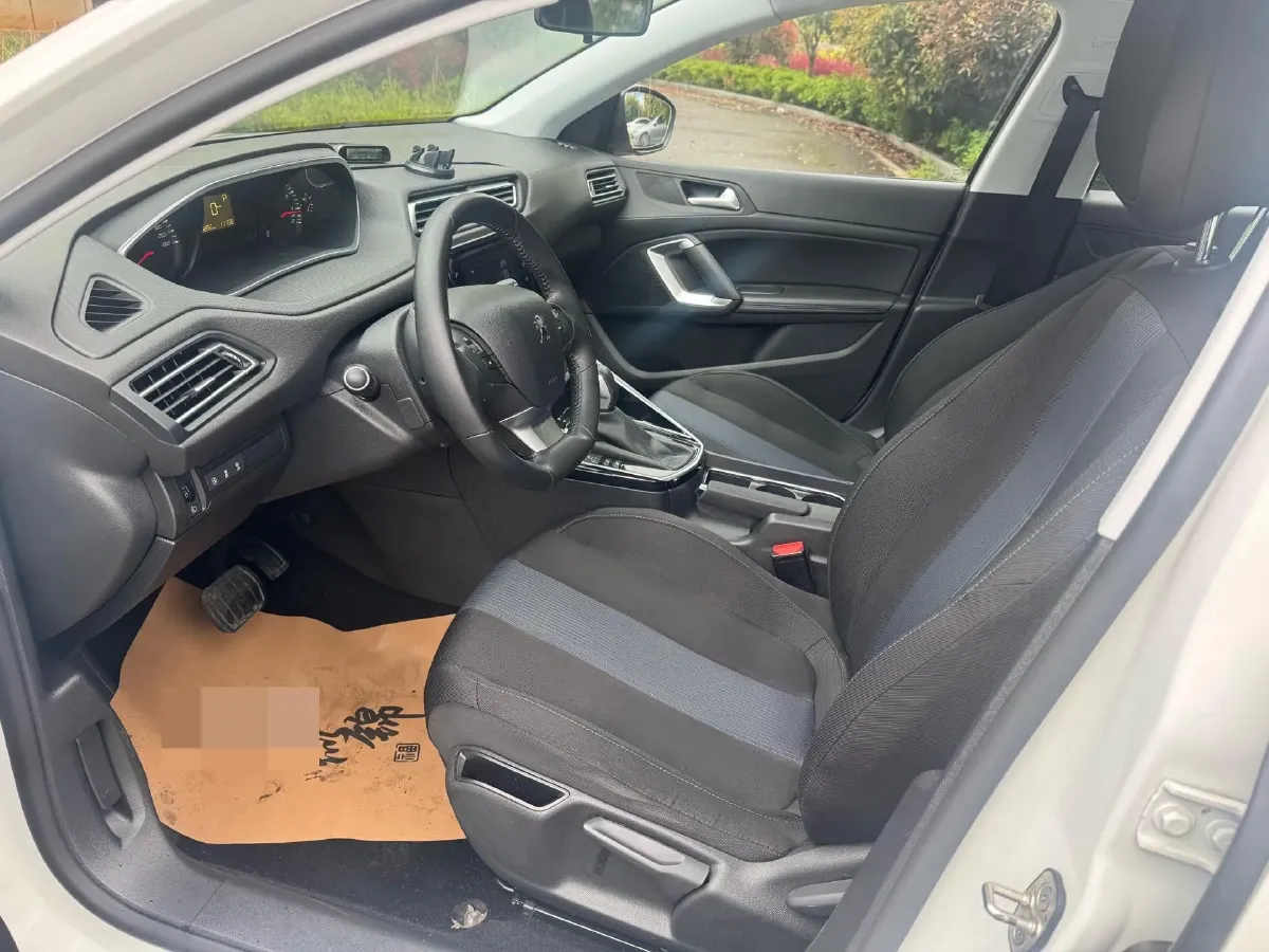2018 Peugeot 308 1.6L 117HP L4 6AT,autocango,china used car exporter,china ev exporter,chinese used car exporter,chinese used ev exporter