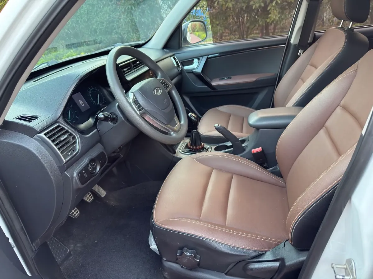 2018 Chery Tiggo 3 1.6L 126HP L4 5MT,autocango,china used car exporter,china ev exporter,chinese used car exporter,chinese used ev exporter