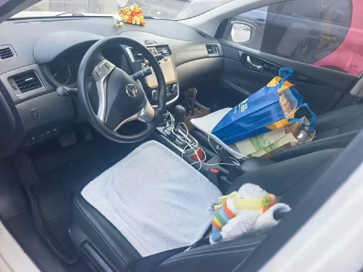 2021 Nissan Tiida 1.6L 122HP L4 CVT,autocango,china used car exporter,china ev exporter,chinese used car exporter,chinese used ev exporter