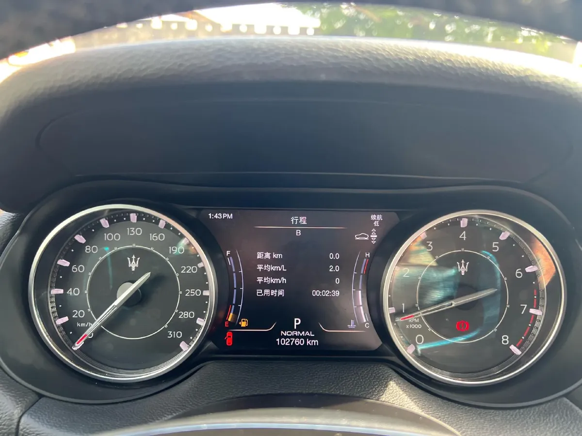 2022 Maserati Levante 2.0T 330HP L4 8AT,autocango,china used car exporter,china ev exporter,chinese used car exporter,chinese used ev exporter