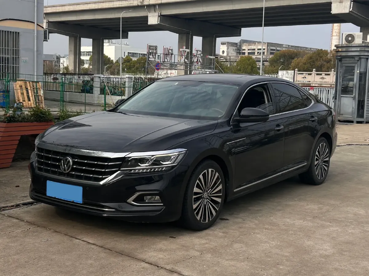 2019 Volvo V40 1.5T 152HP L4 6AT,autocango,china used car exporter,china ev exporter,chinese used car exporter,chinese used ev exporter