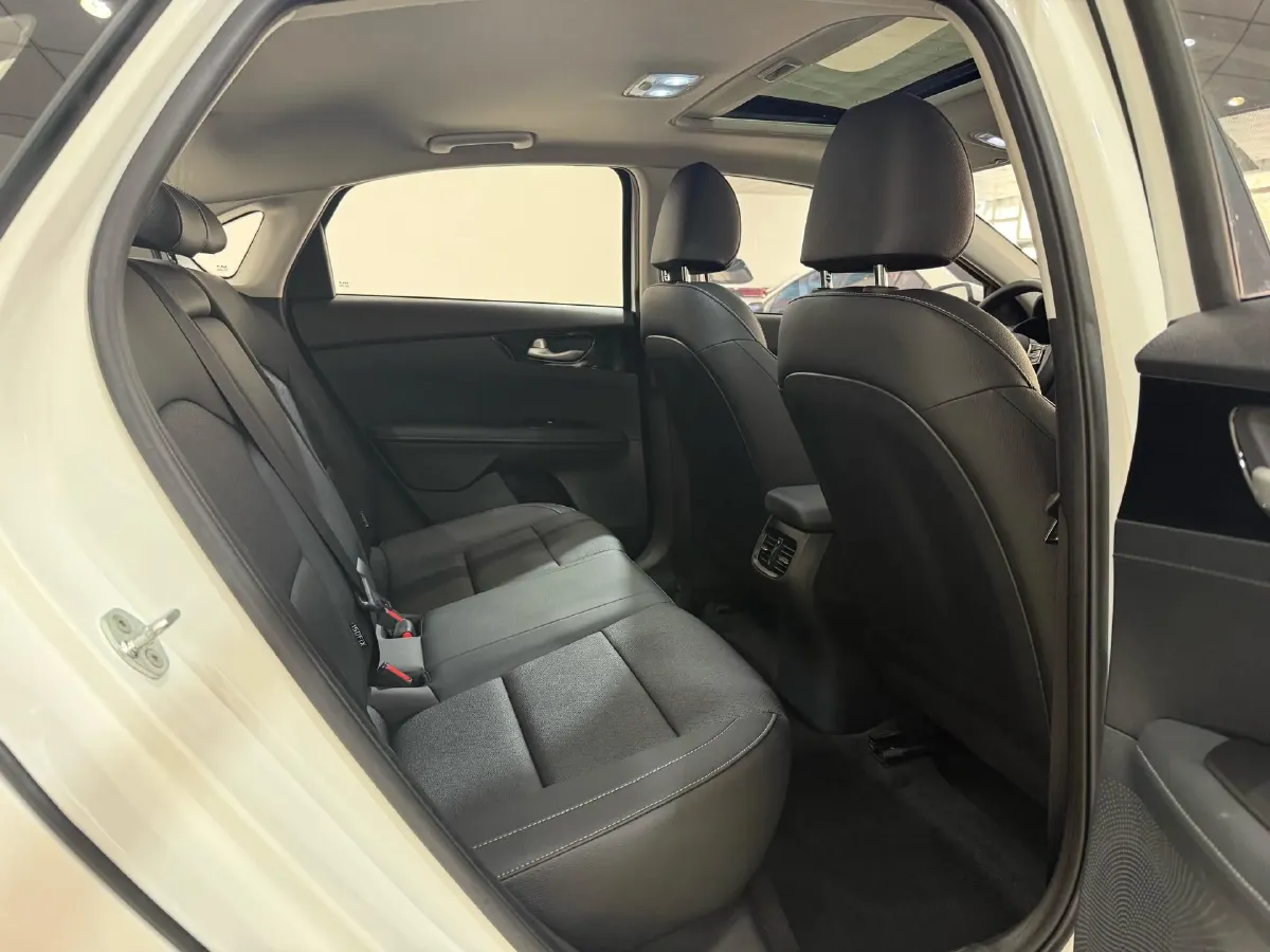 2021 Kia K3 1.5L 115HP L4 CVT,autocango,china used car exporter,china ev exporter,chinese used car exporter,chinese used ev exporter