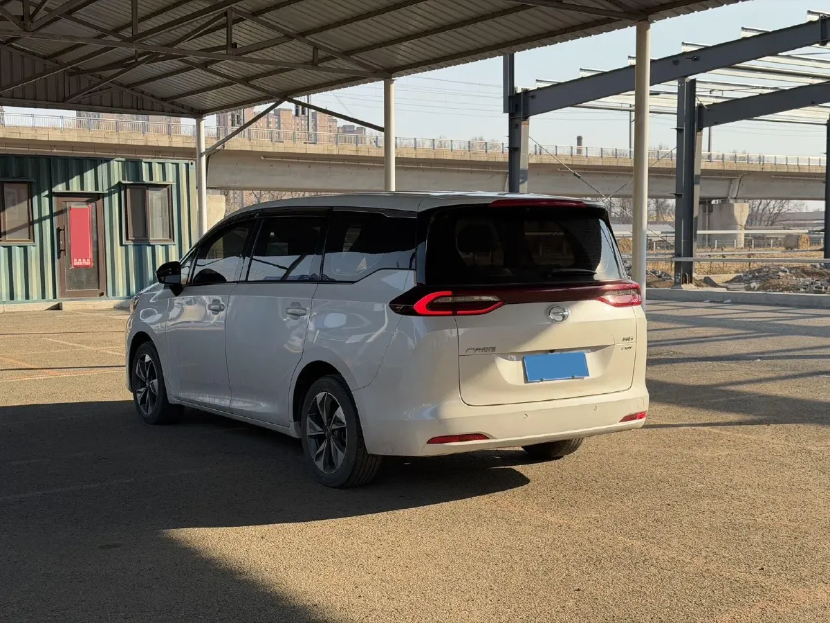 2021 GAC Trumpchi M6 1.5T 169HP L4 7DCT,autocango,china used car exporter,china ev exporter,chinese used car exporter,chinese used ev exporter