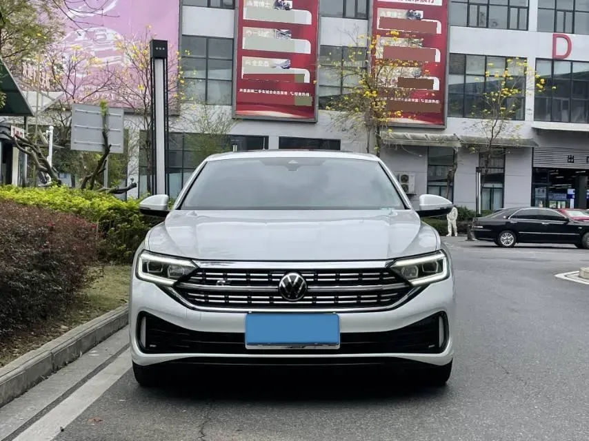 2023 Volkswagen Sagitar 1.5T 160HP L4 7DCT,autocango,china used car exporter,china ev exporter,chinese used car exporter,chinese used ev exporter