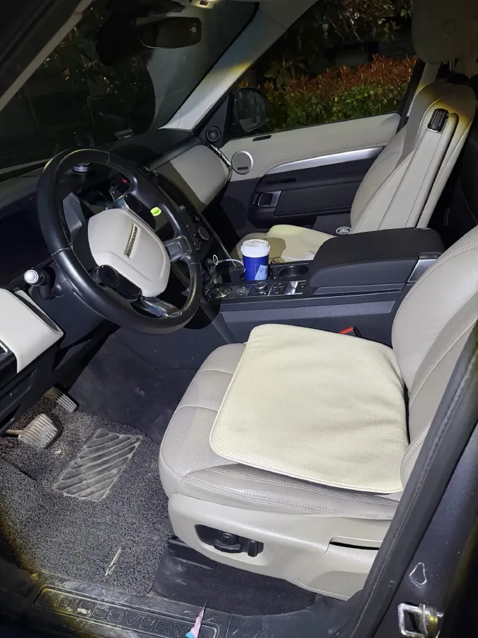 2020 Land Rover Discovery 2.0T 300HP L4 8AT,autocango,china used car exporter,china ev exporter,chinese used car exporter,chinese used ev exporter