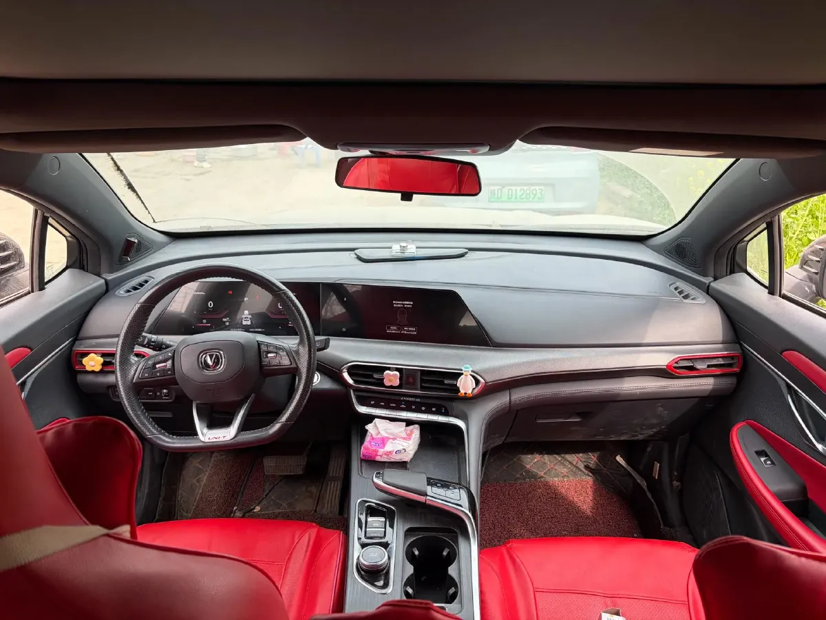 2020 ChangAn UNI-T 1.5T 180HP L4 7DCT,autocango,china used car exporter,china ev exporter,chinese used car exporter,chinese used ev exporter