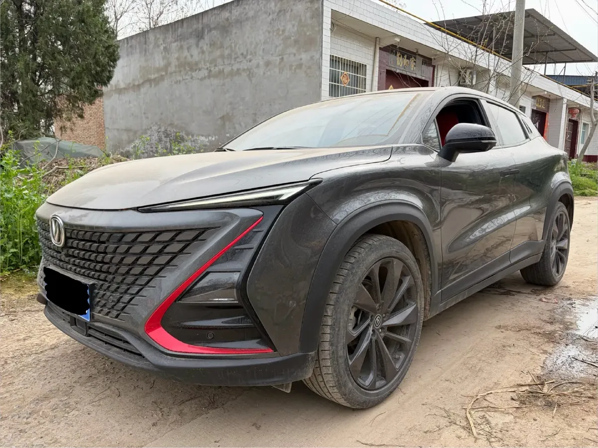 2020 ChangAn UNI-T 1.5T 180HP L4 7DCT,autocango,china used car exporter,china ev exporter,chinese used car exporter,chinese used ev exporter