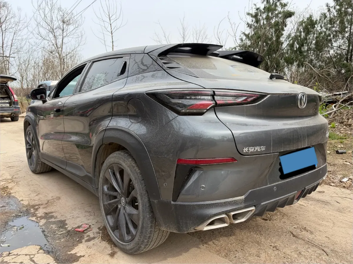 2020 ChangAn UNI-T 1.5T 180HP L4 7DCT,autocango,china used car exporter,china ev exporter,chinese used car exporter,chinese used ev exporter