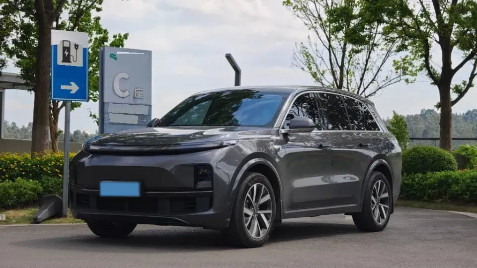 2023 Li L7 Range Extended 154HP REEV 40.9KWH,autocango,china used car exporter,china ev exporter,chinese used car exporter,chinese used ev exporter