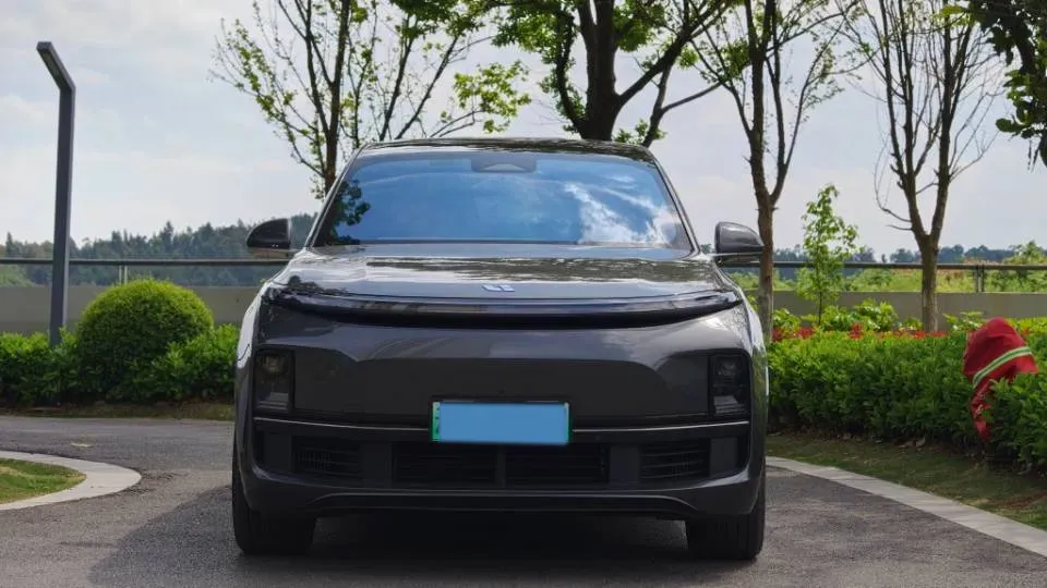 2023 Li L7 Range Extended 154HP REEV 40.9KWH,autocango,china used car exporter,china ev exporter,chinese used car exporter,chinese used ev exporter