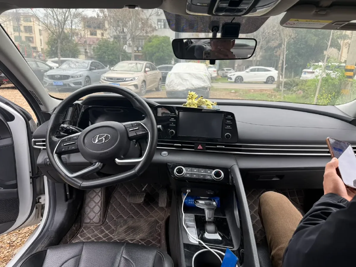 2021 Hyundai Elantra 1.5L 115HP L4 CVT,autocango,china used car exporter,china ev exporter,chinese used car exporter,chinese used ev exporter