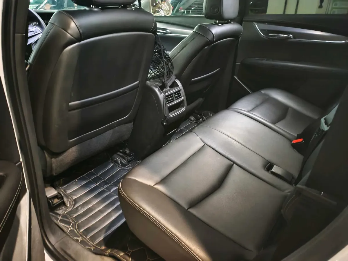 2020 Cadillac XT5 2.0T 241HP L4 9AT,autocango,china used car exporter,china ev exporter,chinese used car exporter,chinese used ev exporter