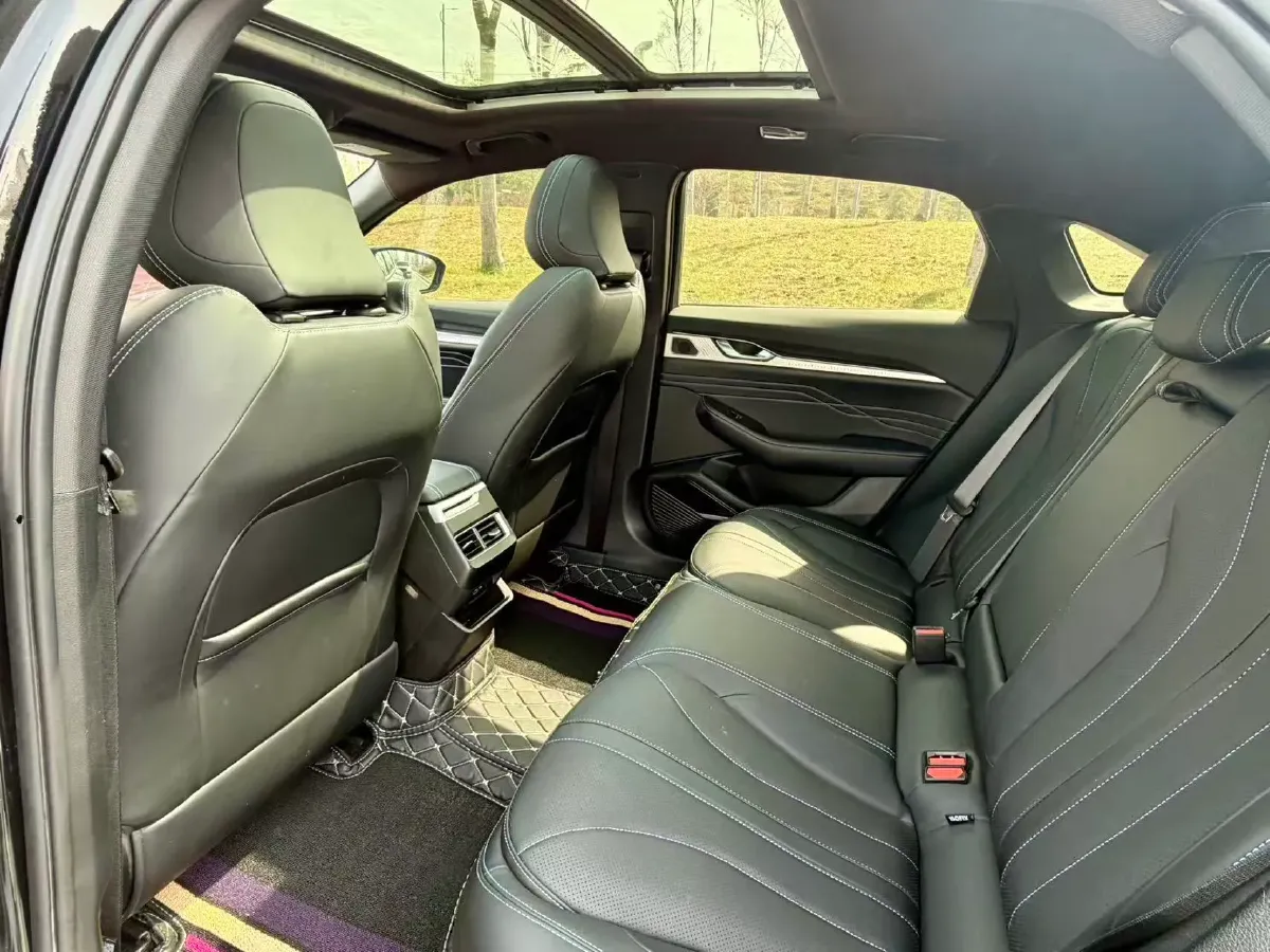 2023 Geely Preface 1.5T 181HP L4 7DCT,autocango,china used car exporter,china ev exporter,chinese used car exporter,chinese used ev exporter