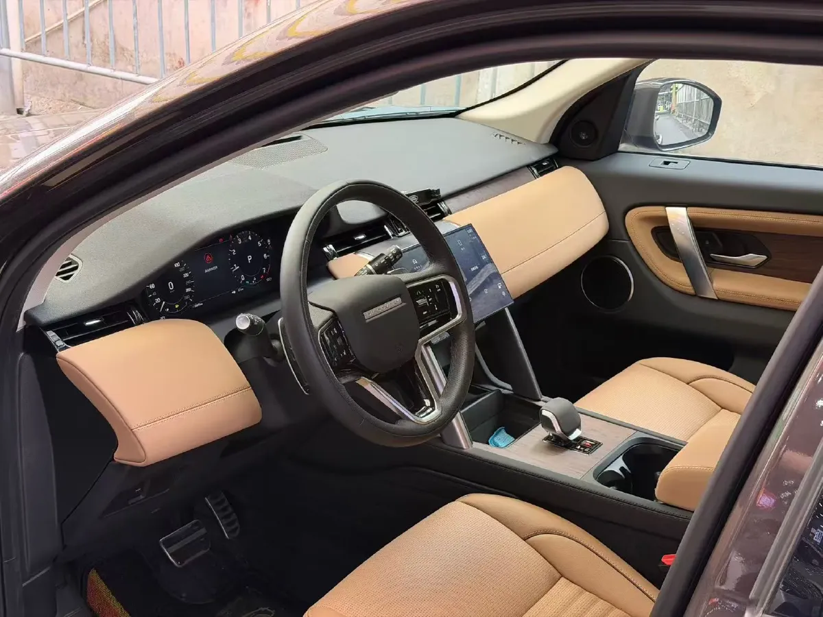 2024 Land Rover Discovery Sport 2.0T 249HP L4 9AT,autocango,china used car exporter,china ev exporter,chinese used car exporter,chinese used ev exporter