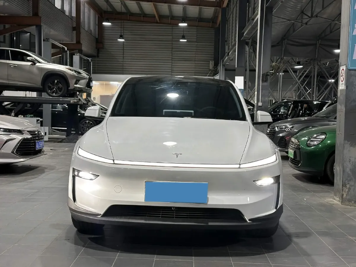 2025 Tesla Model Y BEV,autocango,china used car exporter,china ev exporter,chinese used car exporter,chinese used ev exporter