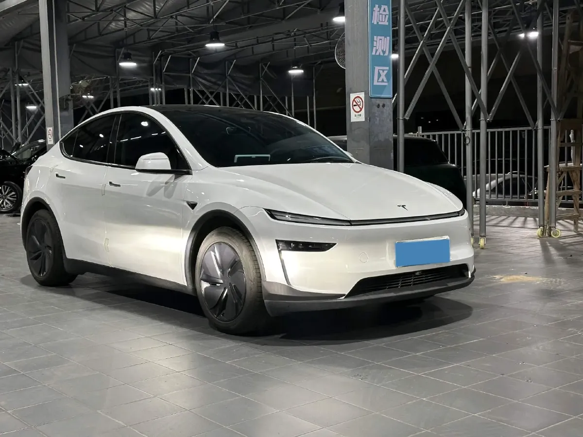 2025 Tesla Model Y BEV,autocango,china used car exporter,china ev exporter,chinese used car exporter,chinese used ev exporter