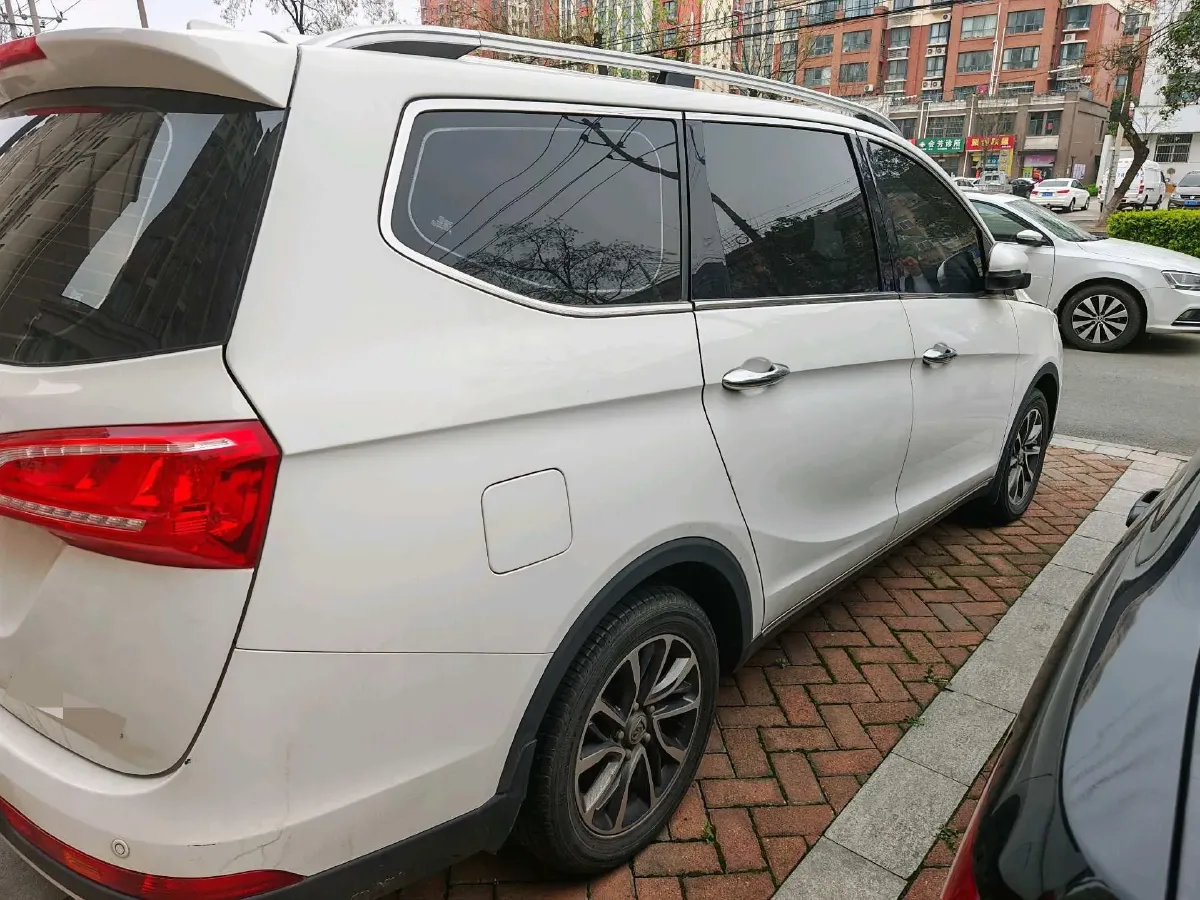 2017 HaiMa Family 1.6L 125HP L4 6AT,autocango,china used car exporter,china ev exporter,chinese used car exporter,chinese used ev exporter