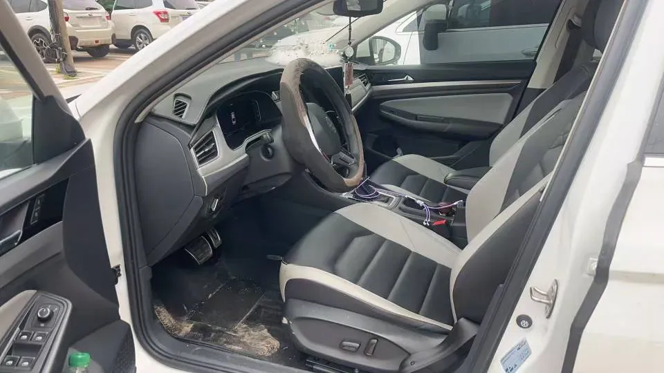 2023 Volkswagen Bora 1.5T 160HP L4 7DCT,autocango,china used car exporter,china ev exporter,chinese used car exporter,chinese used ev exporter