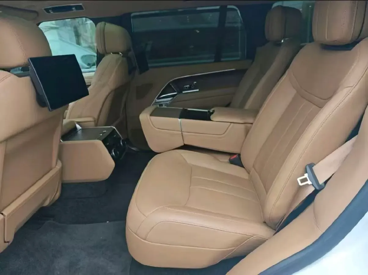 2024 Land Rover Range Rover 3.0T 400HP L6 8AT,autocango,china used car exporter,china ev exporter,chinese used car exporter,chinese used ev exporter
