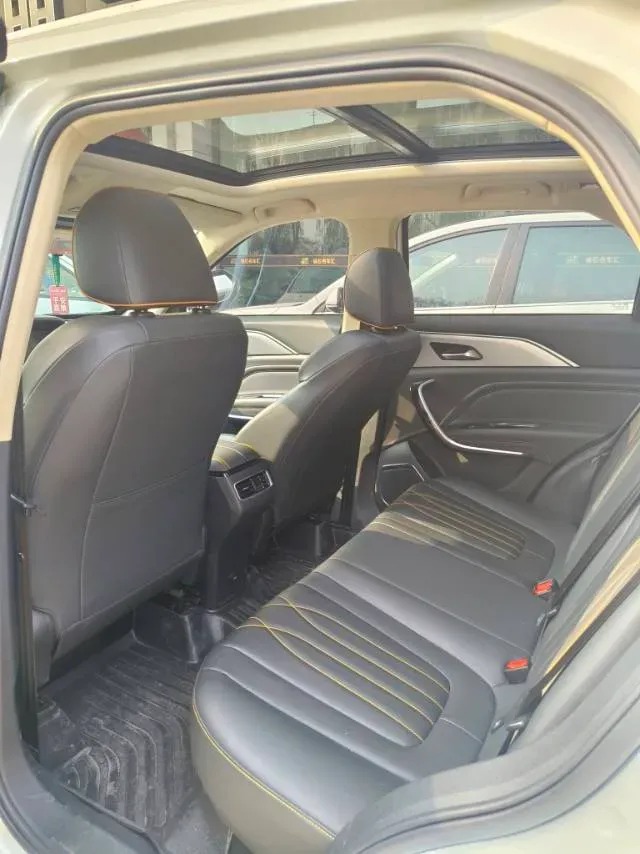 2021 Bestune T77 1.5T 169HP L4 7DCT,autocango,china used car exporter,china ev exporter,chinese used car exporter,chinese used ev exporter