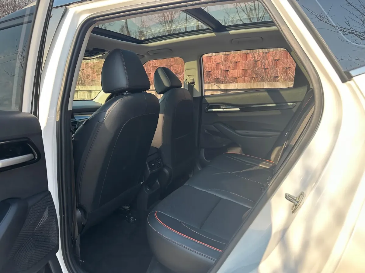 2023 Kia Seltos 1.5L 115HP L4 CVT,autocango,china used car exporter,china ev exporter,chinese used car exporter,chinese used ev exporter