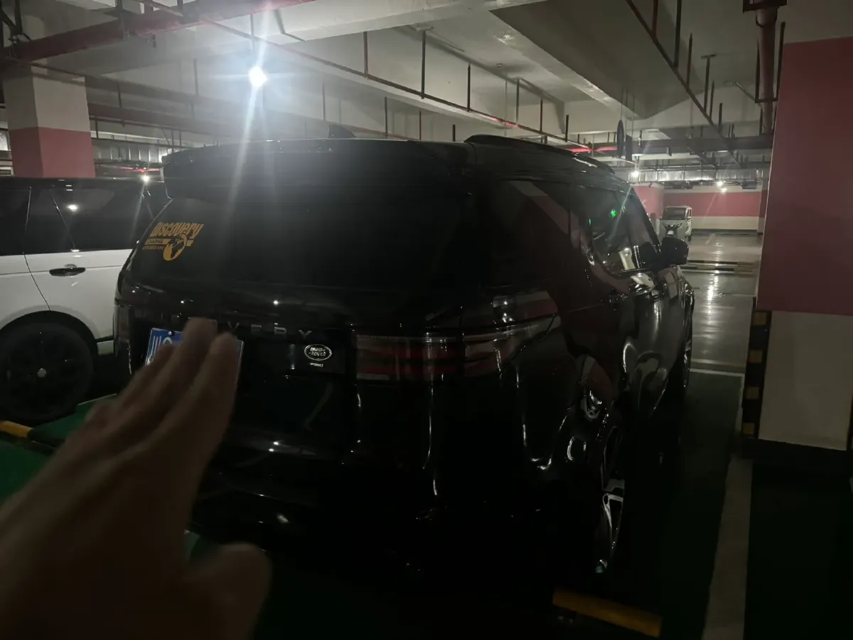 2021 Land Rover Discovery 3.0T 360HP L6 8AT,autocango,china used car exporter,china ev exporter,chinese used car exporter,chinese used ev exporter